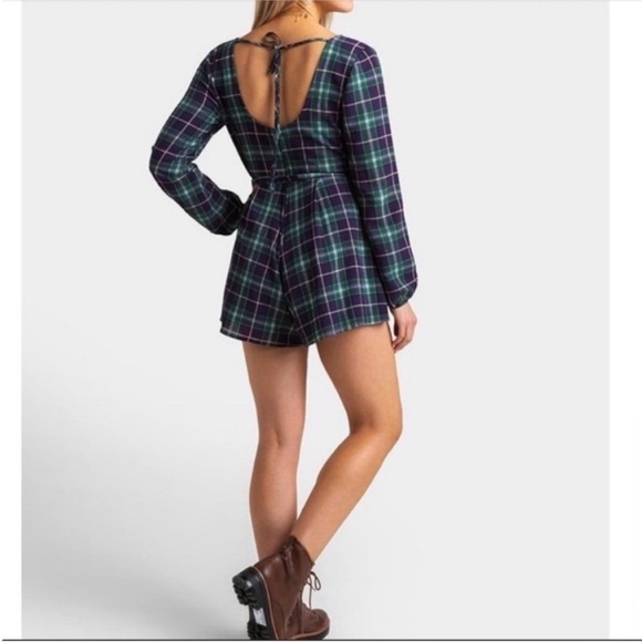Francesca's Size XXS Plaid Romper. - Picture 7 of 9